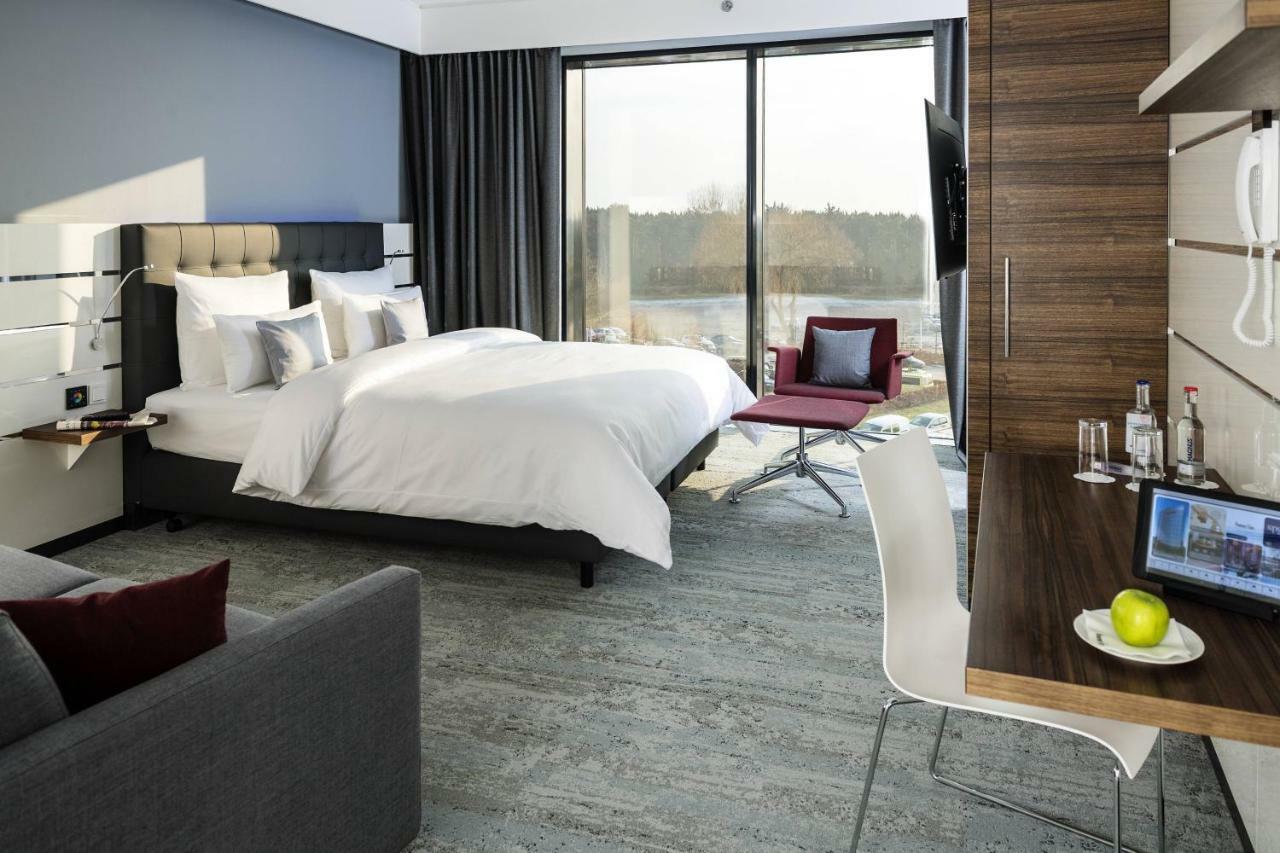 Airport Plaza Hotel Hamburg Norderstedt Buitenkant foto